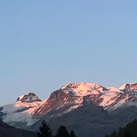 La Rondine - Appartamento Panoramico 6 Posti Letto In Villetta Champoluc Exterior photo